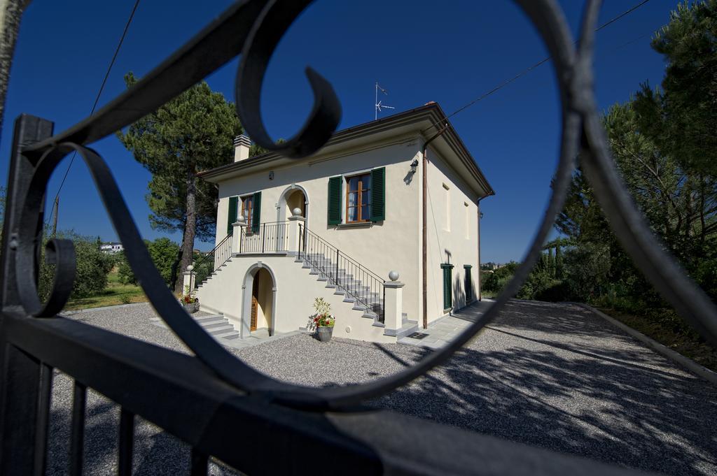 Villa Tancredi Foiano Della Chiana Bagian luar foto