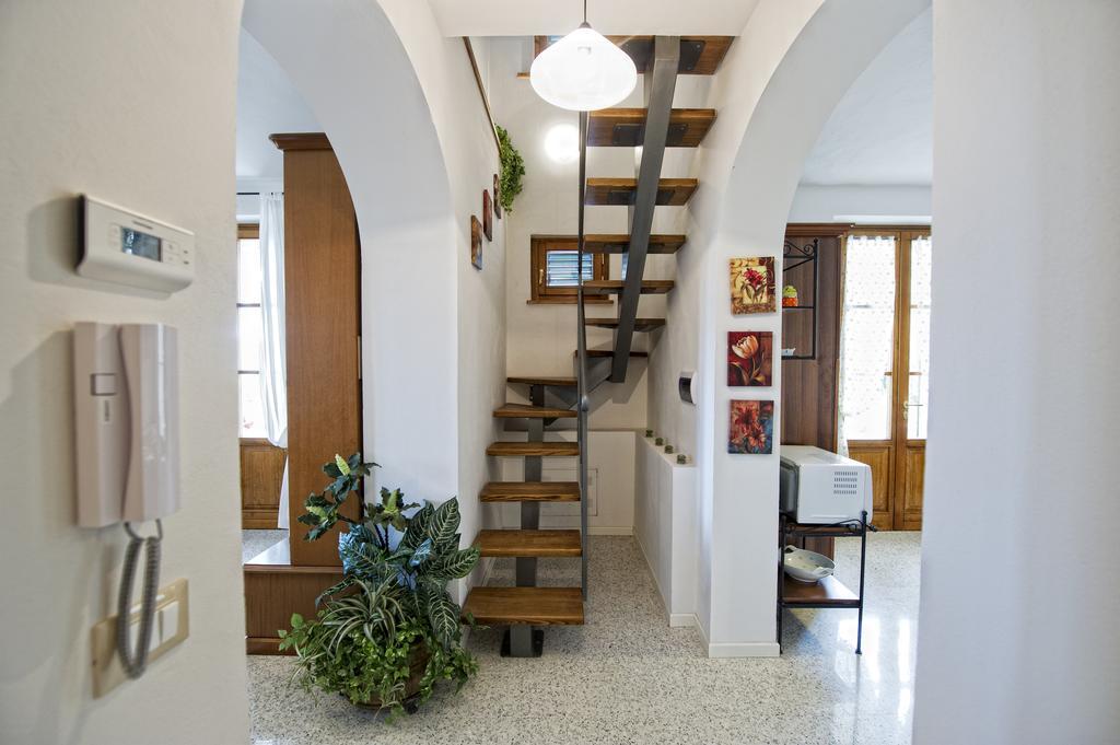 Villa Tancredi Foiano Della Chiana Ruang foto